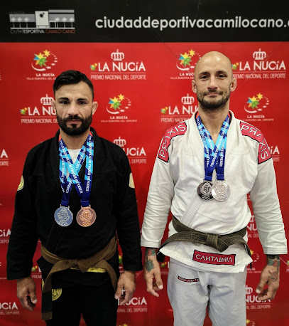 Escuela de artes marciales Praxis Fight Academy - Santa Cruz de Bezana